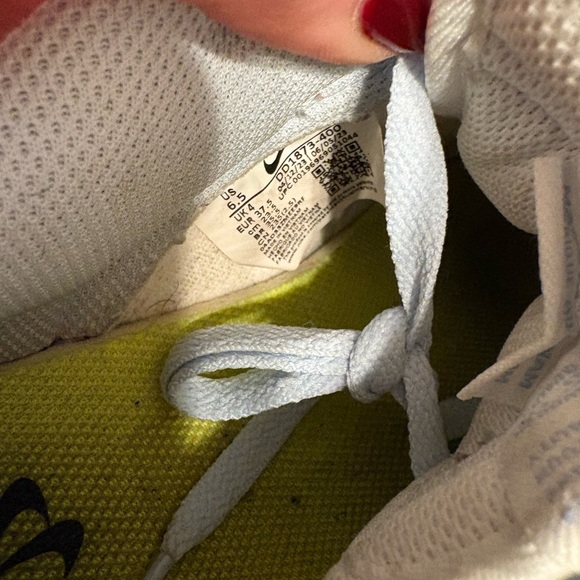 Nike Dunk Tennis Shoes - Picture 5 of 5